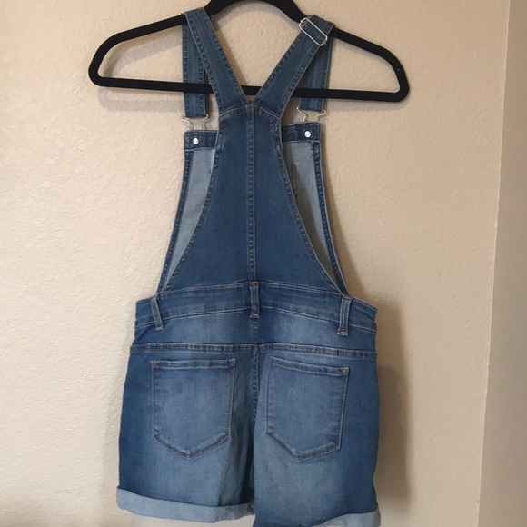 Girls  Bundle of  overalls - Picture 5 of 9